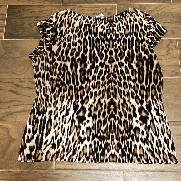 Worthington Leopard Print blouse (2X) - Picture 3 of 3